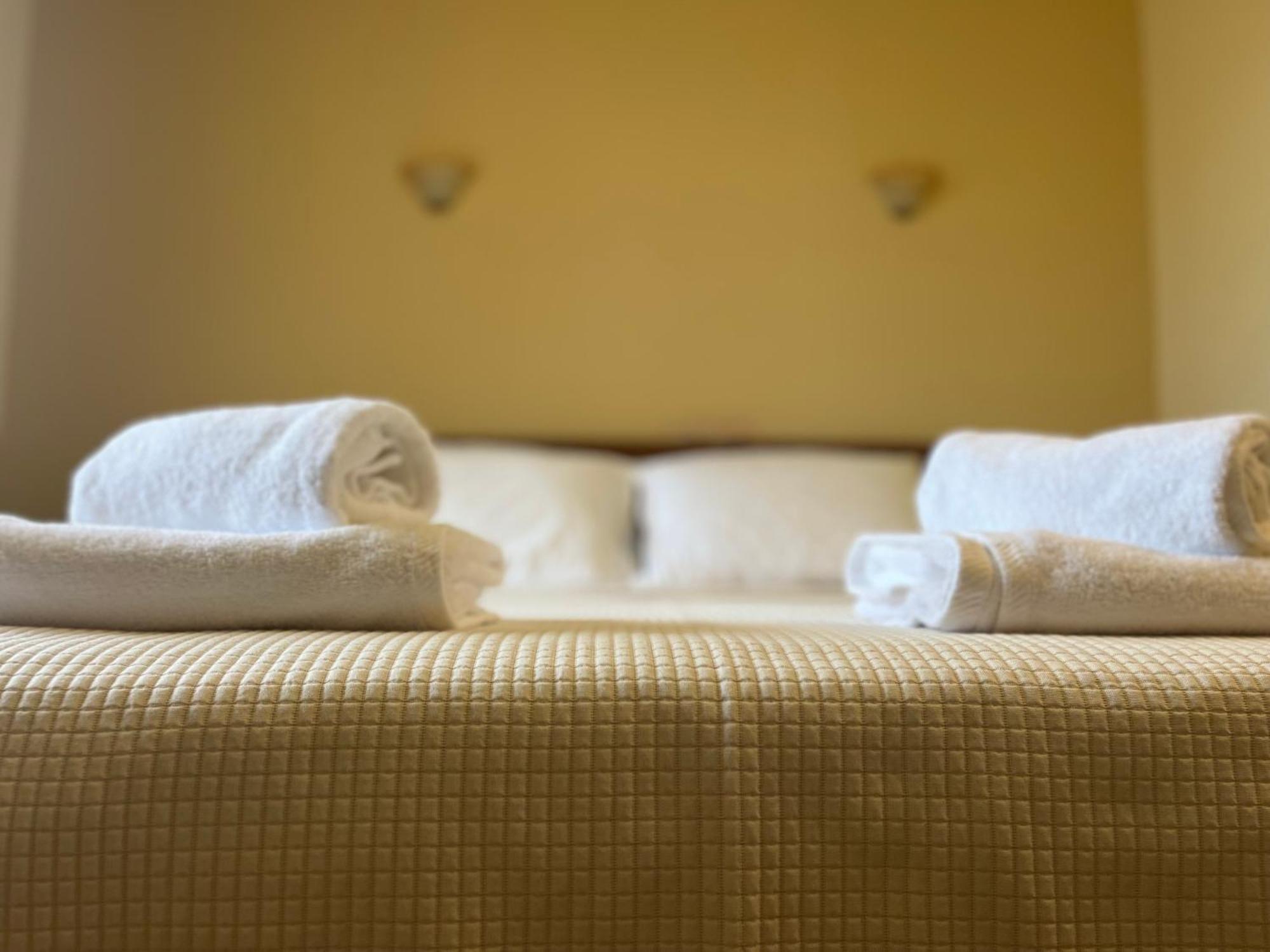Agnanti Zitsas Hotel Buitenkant foto